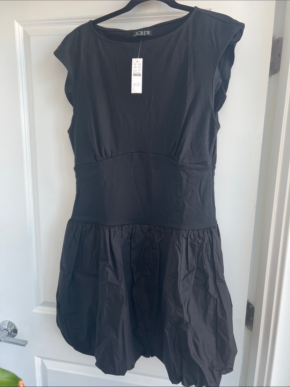 Classic Black Fit-and-Flare Dress - Picture 4 of 4